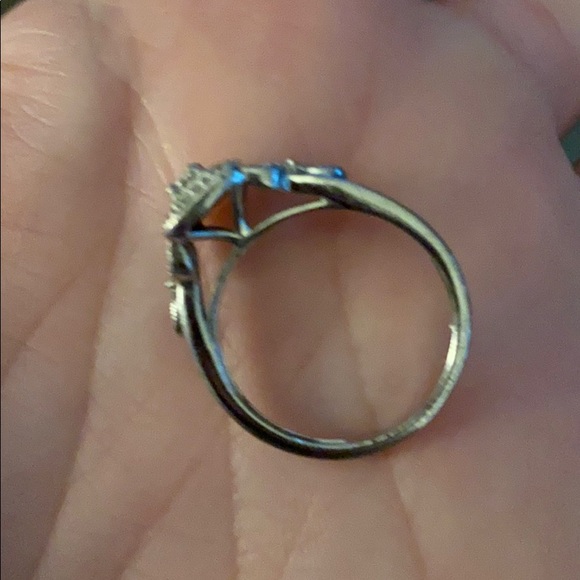 Too big - Picture 2 of 2